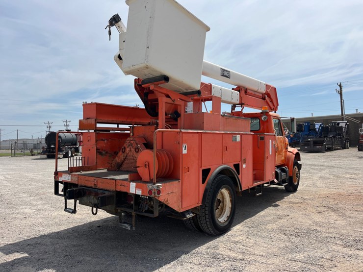 2001-international-4900-image-5