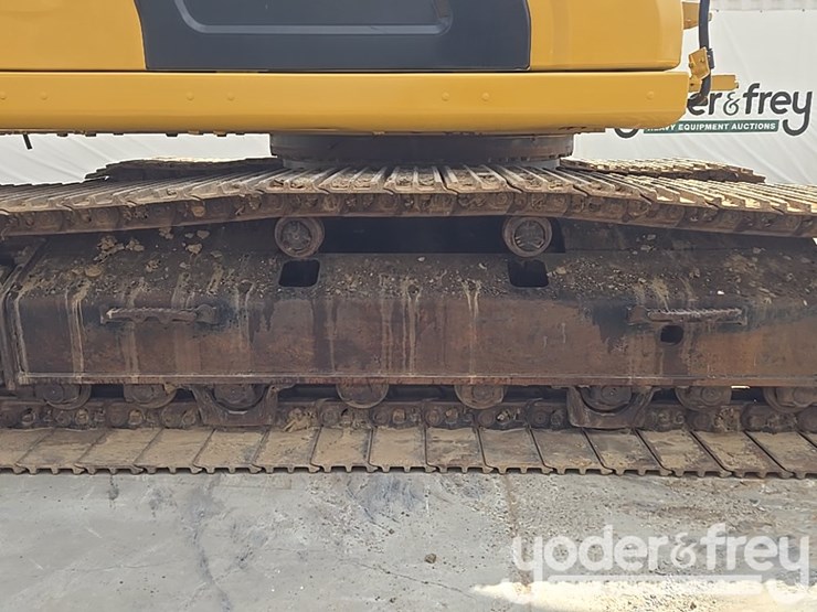 2019-caterpillar-336-image-19