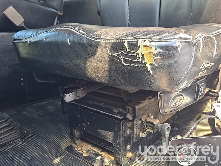 2014-kenworth-t880-image-113