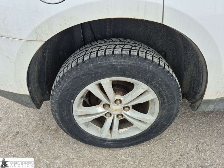 2015-chevrolet-equinox-image-27