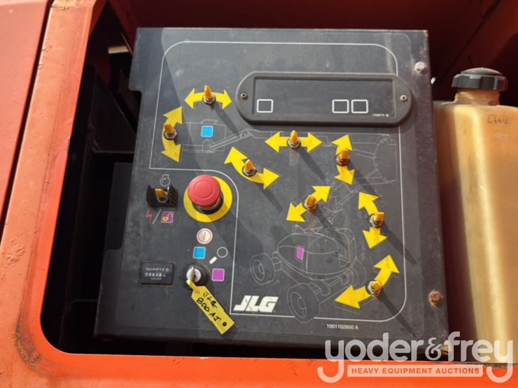 2014-jlg-800aj-image-44