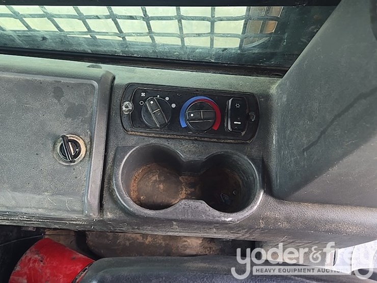 2021-caterpillar-d1-image-66