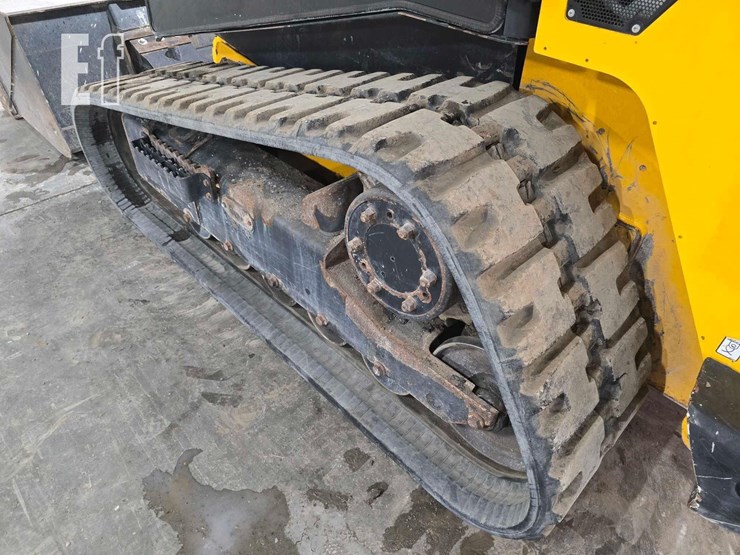 2021-jcb-3ts-8t-image-27