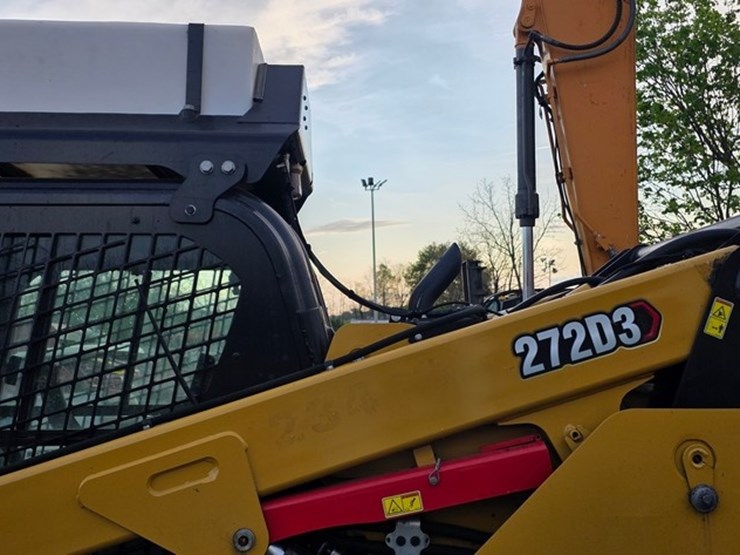 2022-caterpillar-272d3-image-25