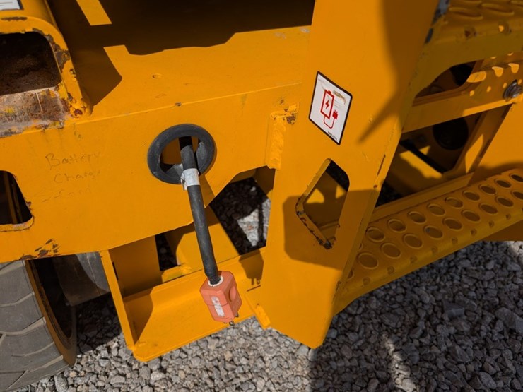 #31748-•-2022-jcb-s4550e-scissor-lift-image-5