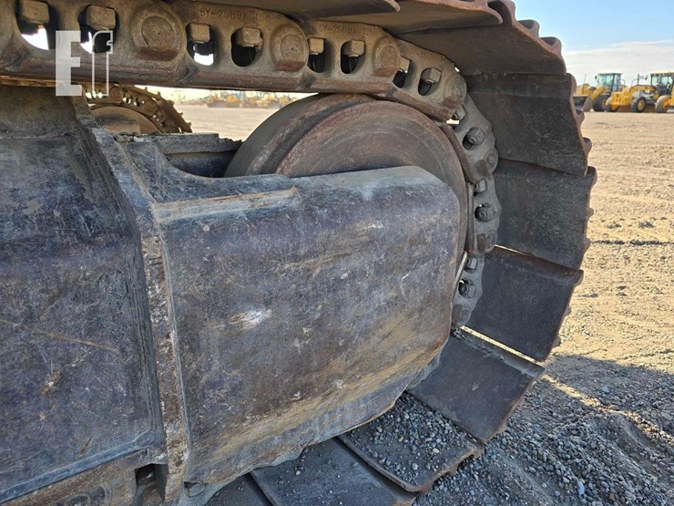 2018-caterpillar-336fl-image-30