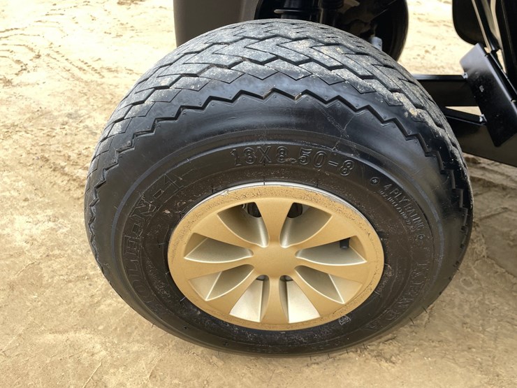 #605-•-ez-go-rxv-electric-golf-cart-image-51