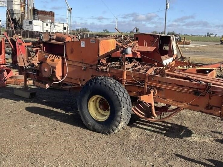 new-holland-500-image-1