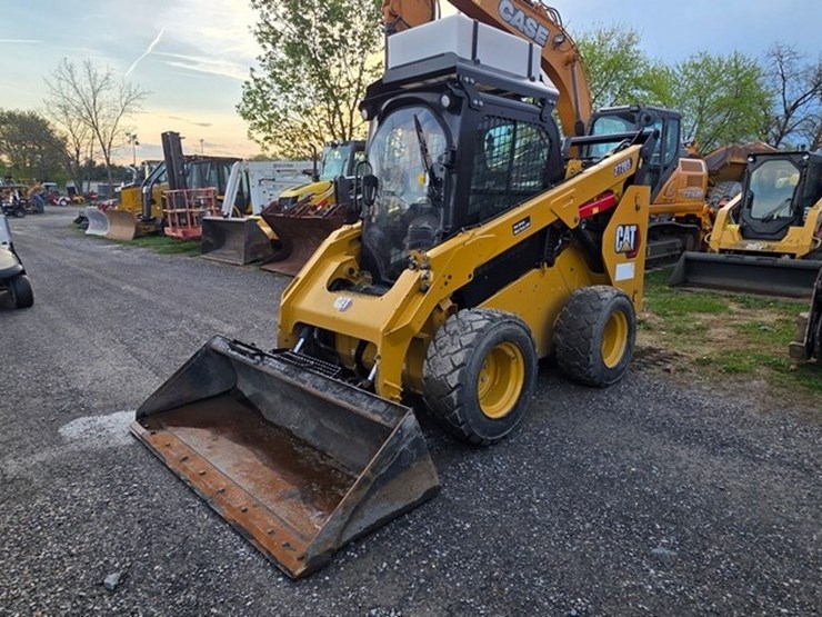 2022-caterpillar-272d3-image-2