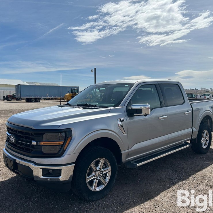 2024 FORD F150 XLT