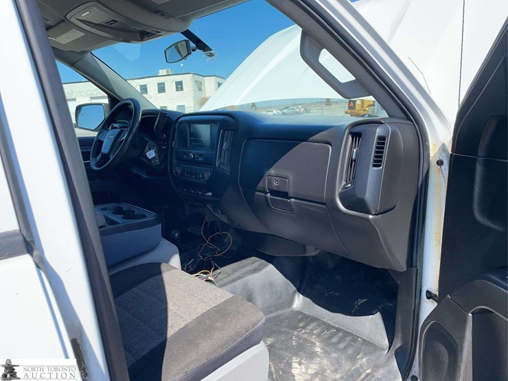 2017-chevrolet-silverado-1500-image-19