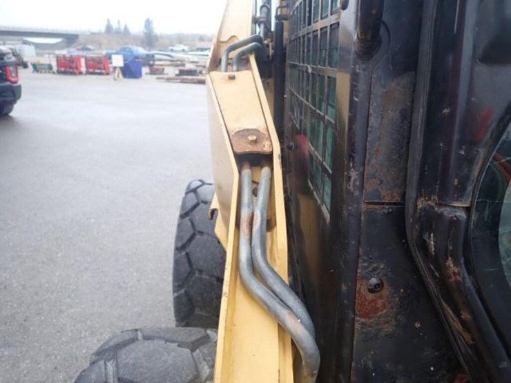 2010-caterpillar-232b-image-39