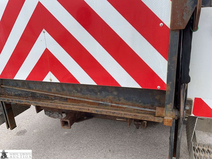 2011-ford-f550-image-31