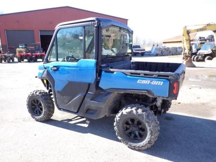 2022-can-am-defender-limited-hd10-4x4-side-by-side-image-7