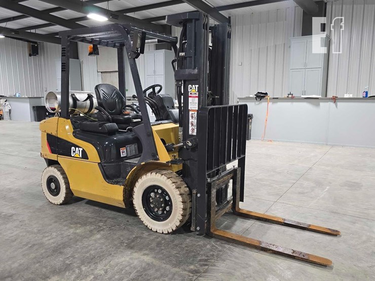 caterpillar-gp25n-image-2