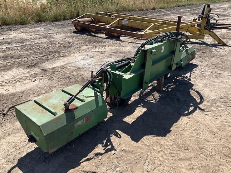 rinieri-"style"-6'-hyd.-berm-flail-mower-attach.-image-5