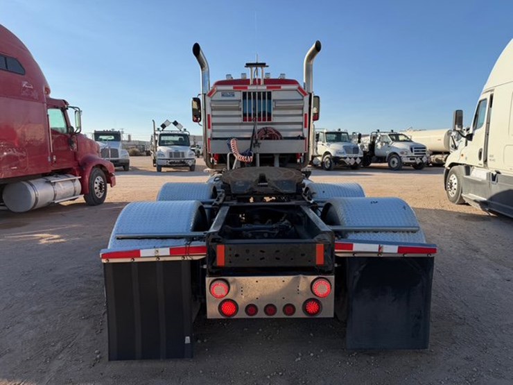 2010-mack-titan-image-6