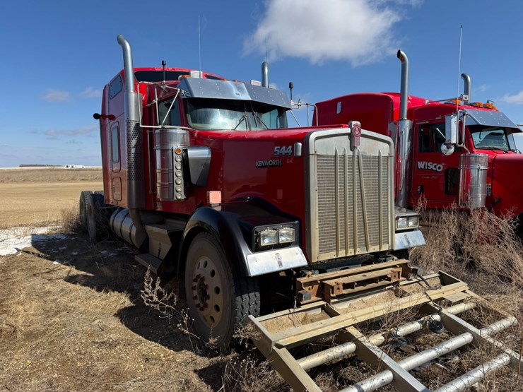 2006-kenworth-w900-image-2