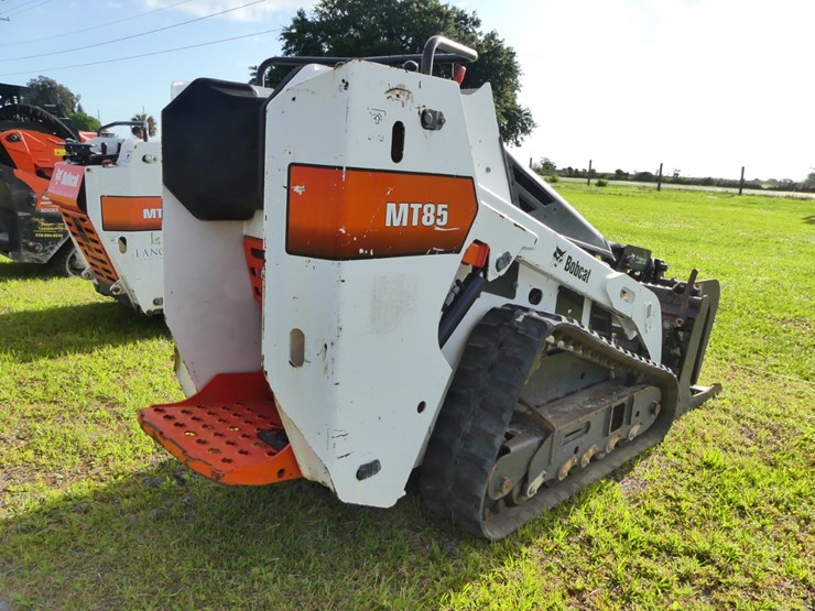 2020-bobcat-mt85-image-3