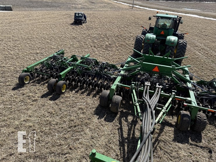 2012-john-deere-1890-image-101