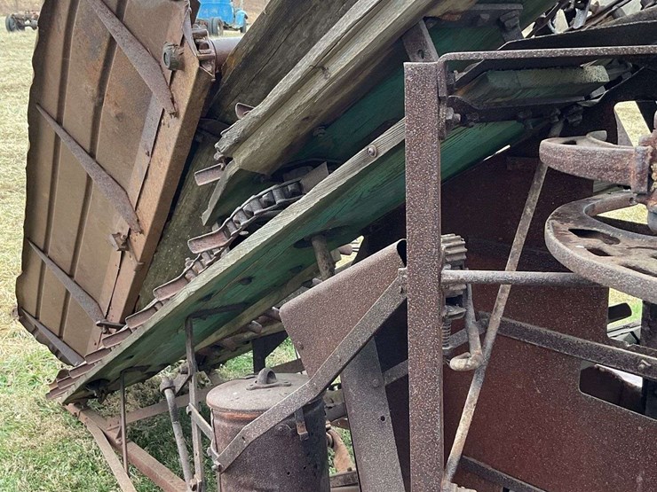 john-deere-binder-image-16