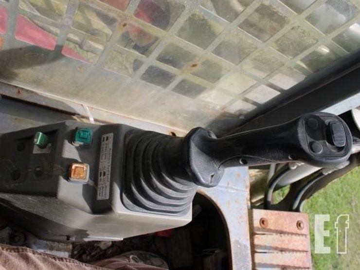 takeuchi-tl230-image-12