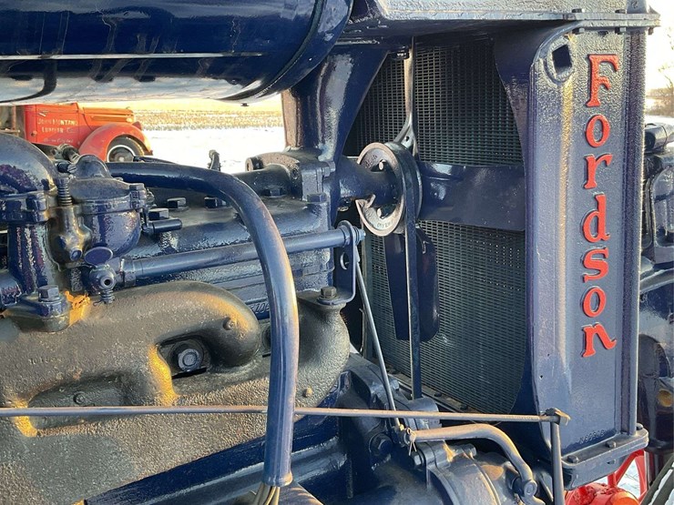 1937-fordson-all-around-england-image-24