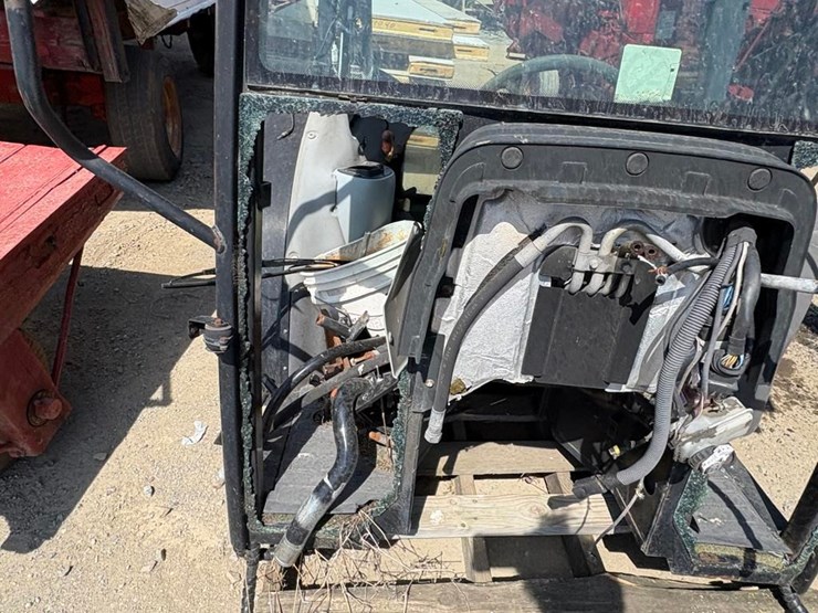 new-holland-t4040-image-5