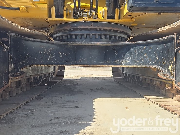 2017-caterpillar-336fl-image-21