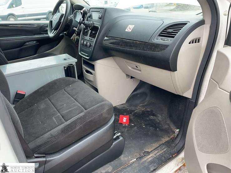 2013-ram-c/v-image-23