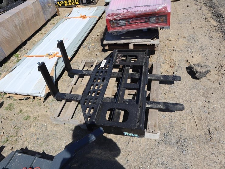 future-skid-steer-forks-image-3