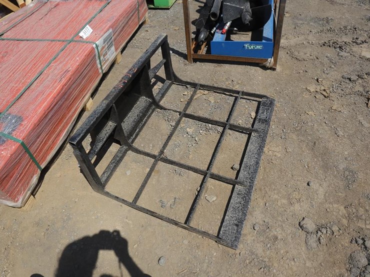 future-skids-steer-mini-land-leveler-image-1