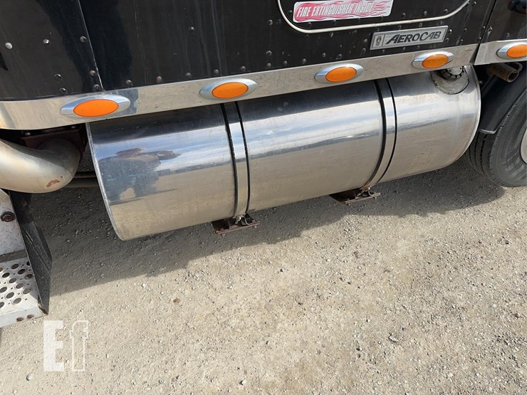 2005-kenworth-t800-image-42