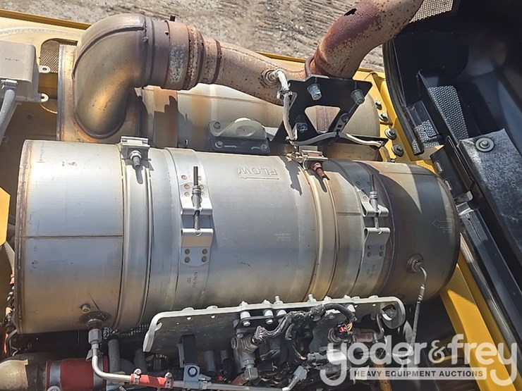 2017-caterpillar-336fl-image-73