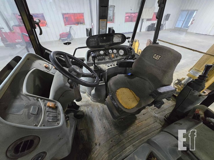 2001-caterpillar-430d-image-18