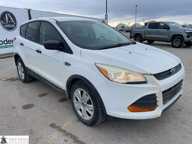 2015-ford-escape-image-3
