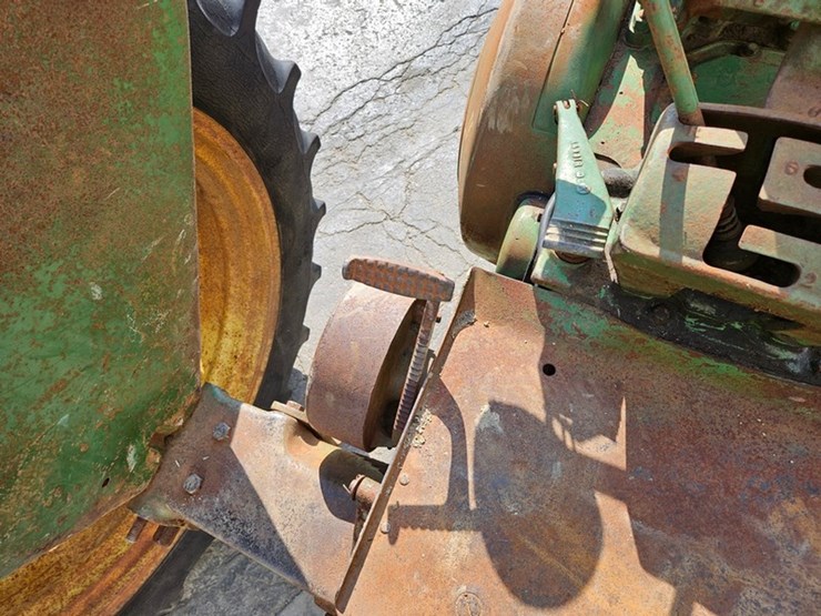 1954-john-deere-60-image-27