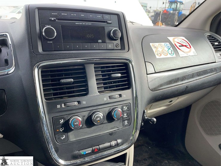 2014-ram-c/v-image-18