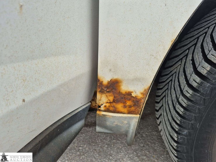 2013-chevrolet-equinox-image-38