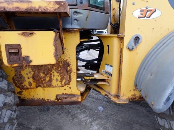 2006-deere-624j-image-47