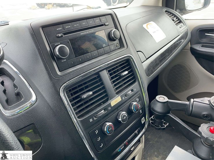 2015-ram-c/v-image-14