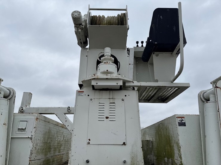 2000-international-4900-image-5