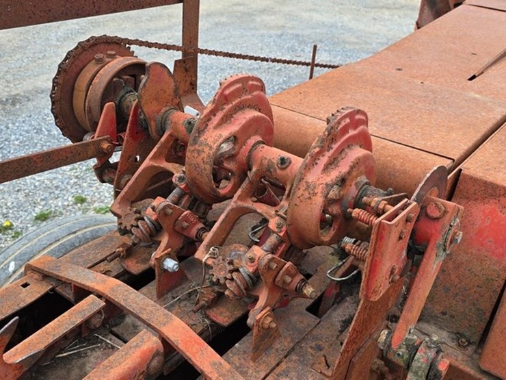 new-holland-269-image-15