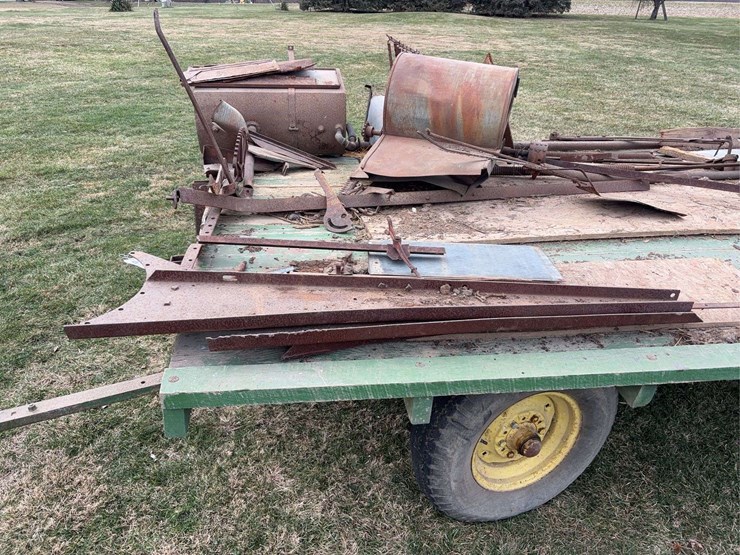 gleaner-fordson-mounted-combine-image-11