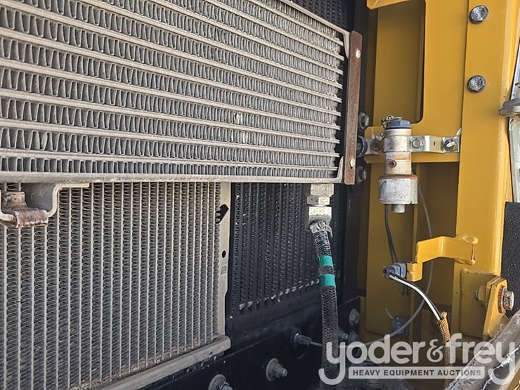 2017-caterpillar-336fl-image-54