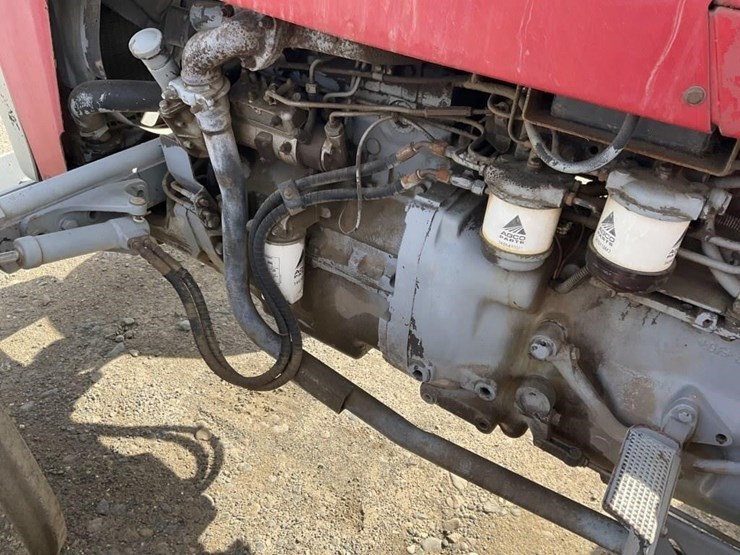 massey-ferguson-240-image-13