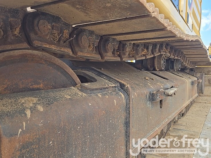 2019-caterpillar-336-image-15