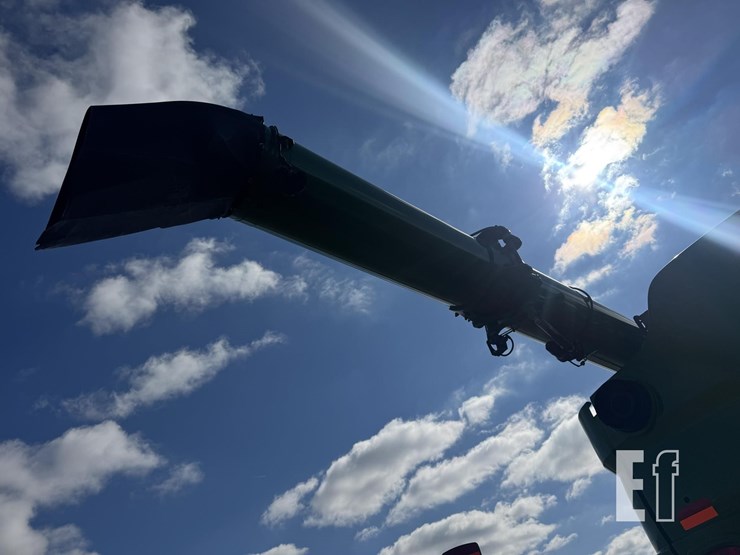 2019-john-deere-s790-image-26