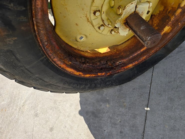 1960-john-deere-435-image-27