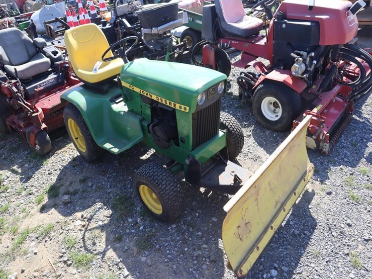 john-deere-110-image-1